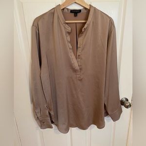 Banana Republic nude blouse size XL